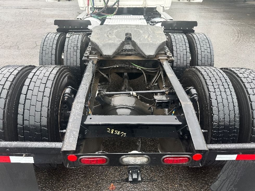 Day Cab Tractor-Heavy Duty Tractors-Freightliner-2020-Cascadia 12564ST-Clackamas-OR-371,795\n\t\tmiles-$ 43,000 - Image 6