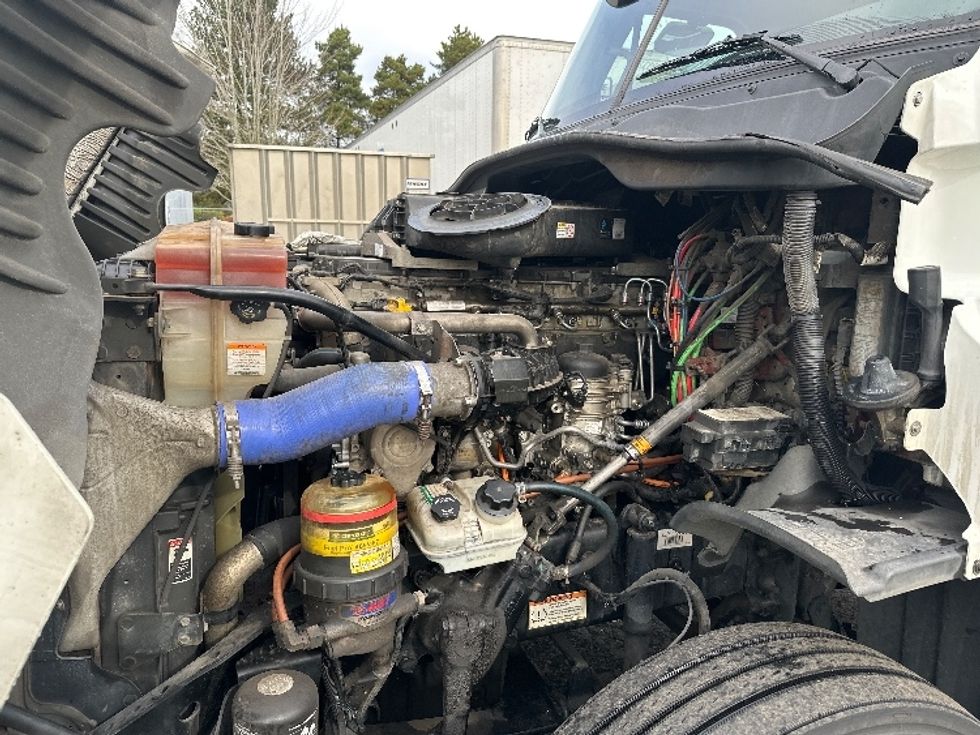 Day Cab Tractor-Heavy Duty Tractors-Freightliner-2020-Cascadia 12564ST-Clackamas-OR-469,866\n\t\tmiles-$ 37,000 - Image 16