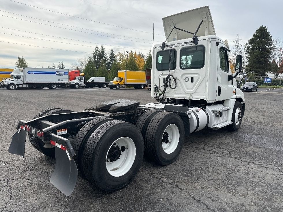Day Cab Tractor-Heavy Duty Tractors-Freightliner-2020-Cascadia 12564ST-Clackamas-OR-469,866\n\t\tmiles-$ 37,000 - Image 7