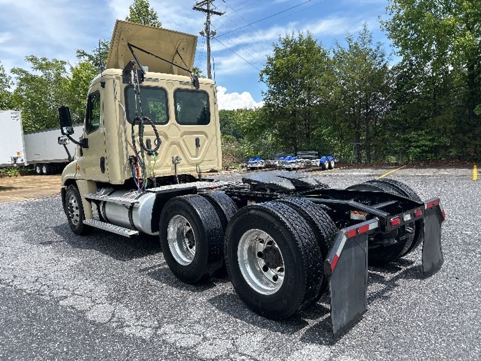 Day Cab Tractor-Heavy Duty Tractors-Freightliner-2020-Cascadia 12564ST-Cleveland-TN-413,084\n\t\tmiles-$ 40,500 - Image 5