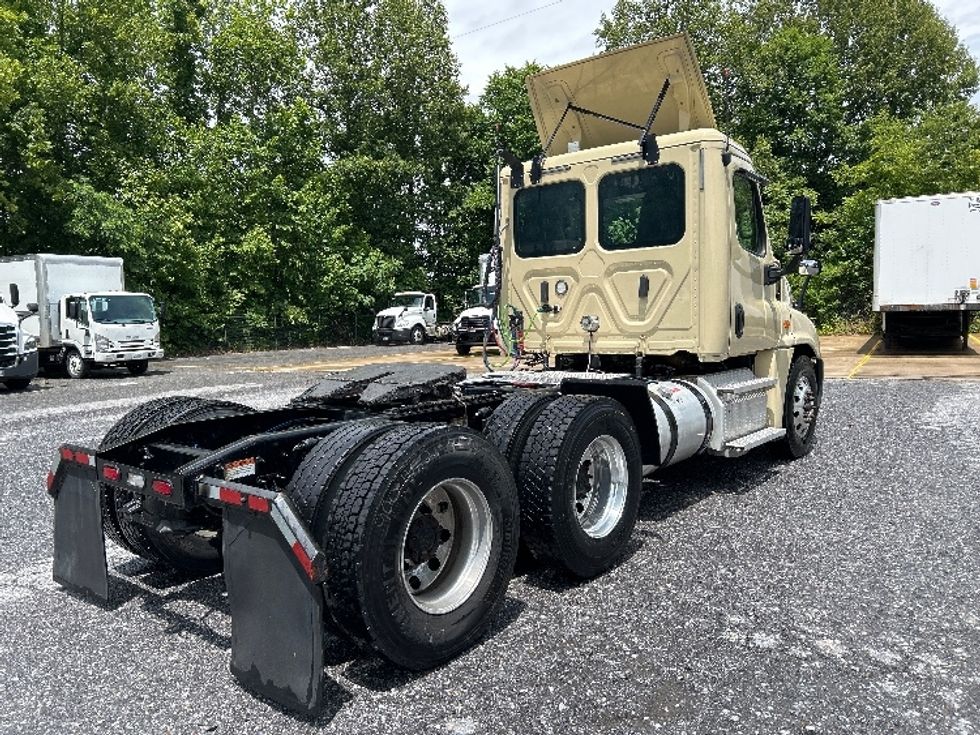 Day Cab Tractor-Heavy Duty Tractors-Freightliner-2020-Cascadia 12564ST-Cleveland-TN-413,084\n\t\tmiles-$ 40,500 - Image 7