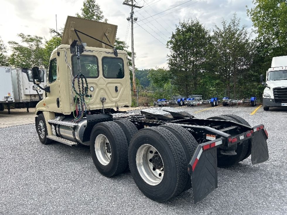 Day Cab Tractor-Heavy Duty Tractors-Freightliner-2020-Cascadia 12564ST-Cleveland-TN-418,662\n\t\tmiles-$ 40,000 - Image 5