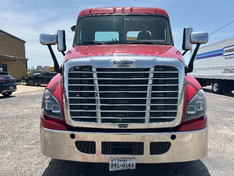 Day Cab Tractor-Heavy Duty Tractors-Freightliner-2020-Cascadia 12564ST-Dallas-TX-417,093\n\t\tmiles-$ 46,750 - Image 2