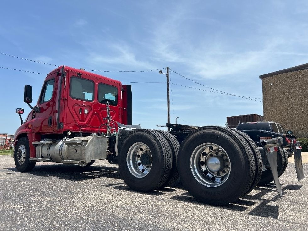 Day Cab Tractor-Heavy Duty Tractors-Freightliner-2020-Cascadia 12564ST-Dallas-TX-417,093\n\t\tmiles-$ 46,750 - Image 5