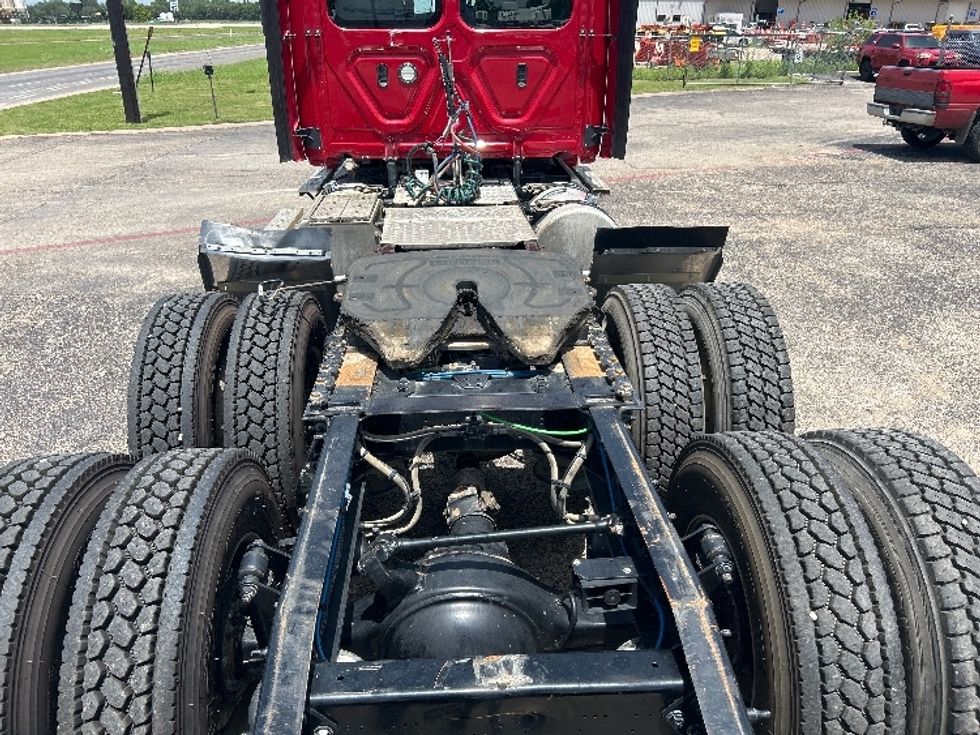 Day Cab Tractor-Heavy Duty Tractors-Freightliner-2020-Cascadia 12564ST-Dallas-TX-417,093\n\t\tmiles-$ 46,750 - Image 6