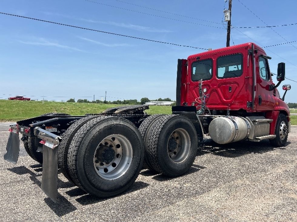 Day Cab Tractor-Heavy Duty Tractors-Freightliner-2020-Cascadia 12564ST-Dallas-TX-417,093\n\t\tmiles-$ 46,750 - Image 7