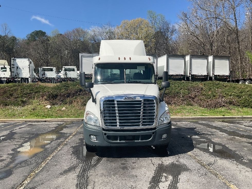 Day Cab Tractor-Heavy Duty Tractors-Freightliner-2020-Cascadia 12564ST-Dalton-GA-257,868\n\t\tmiles-$ 49,500 - Image 2