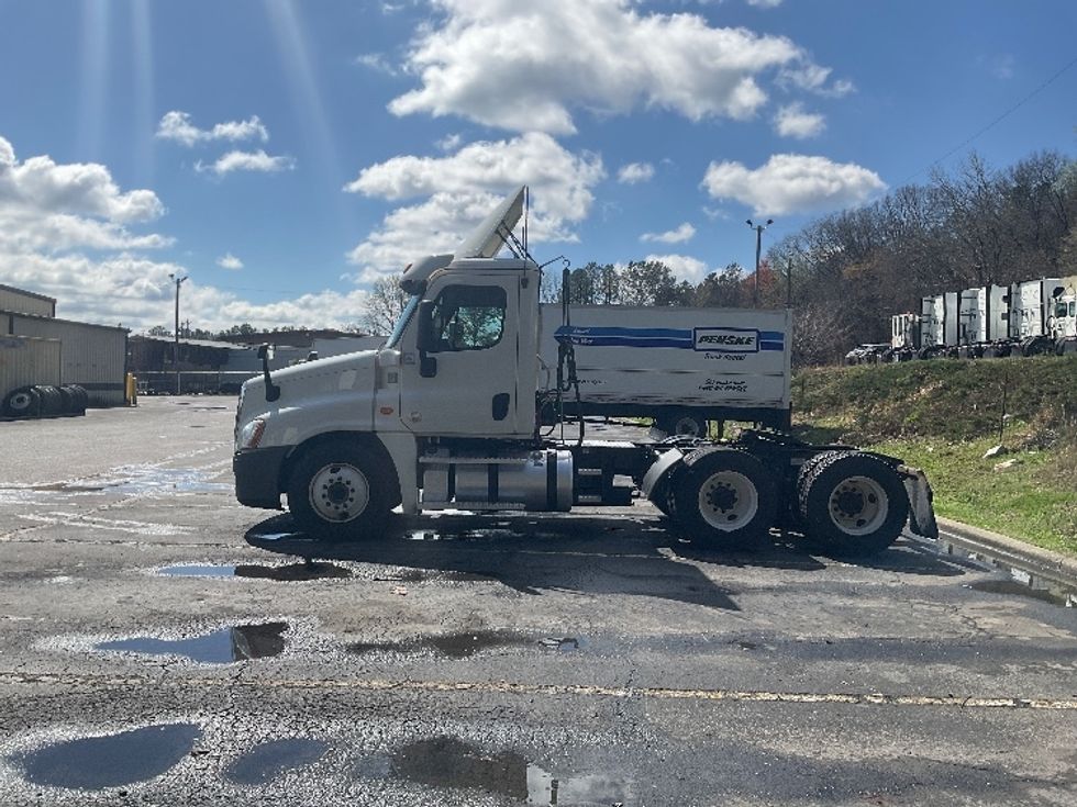 Day Cab Tractor-Heavy Duty Tractors-Freightliner-2020-Cascadia 12564ST-Dalton-GA-257,868\n\t\tmiles-$ 49,500 - Image 4