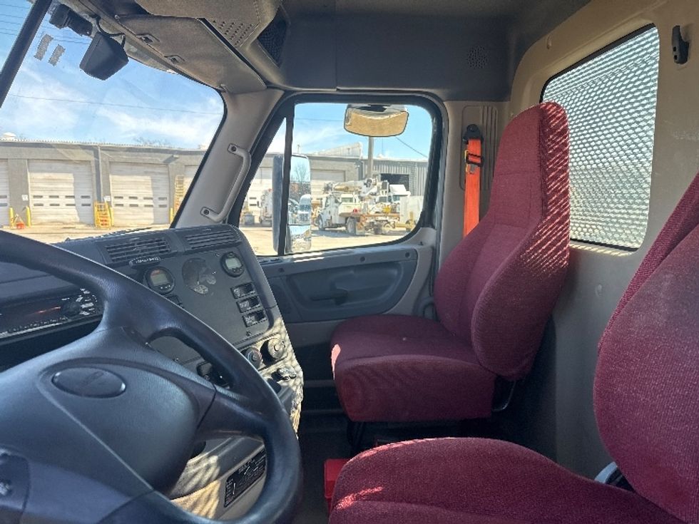 Day Cab Tractor-Heavy Duty Tractors-Freightliner-2020-Cascadia 12564ST-East Liberty-OH-404,352\n\t\tmiles-$ 53,250 - Image 10