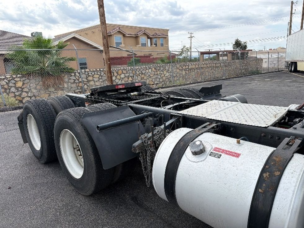 Day Cab Tractor-Heavy Duty Tractors-Freightliner-2020-Cascadia 12564ST-El Paso-TX-393,122\n\t\tmiles-$ 45,250 - Image 17
