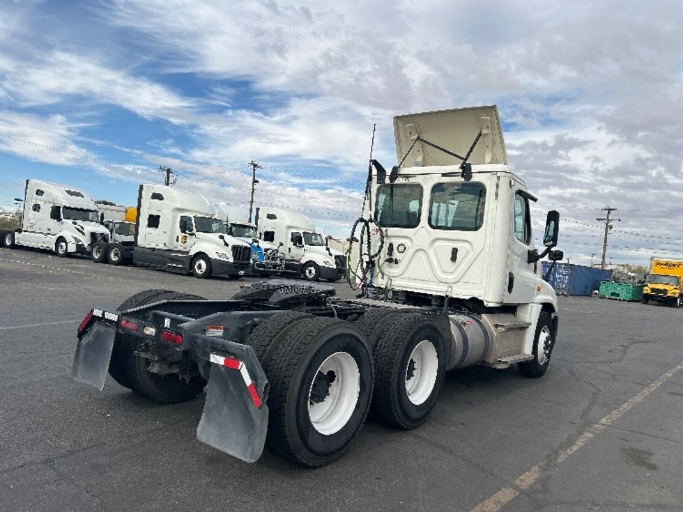 Day Cab Tractor-Heavy Duty Tractors-Freightliner-2020-Cascadia 12564ST-El Paso-TX-76,633\n\t\tmiles-$ 67,750 - Image 7