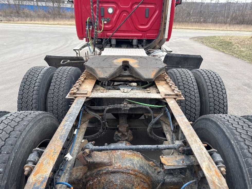 Day Cab Tractor-Heavy Duty Tractors-Freightliner-2020-Cascadia 12564ST-Elmira-NY-425,389\n\t\tmiles-$ 49,750 - Image 6