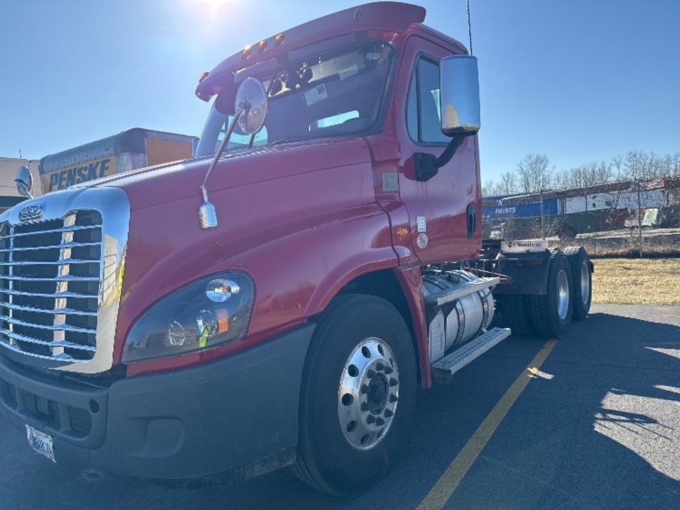 Day Cab Tractor-Heavy Duty Tractors-Freightliner-2020-Cascadia 12564ST-Elmira-NY-429,852\n\t\tmiles-$ 49,500 - Image 3