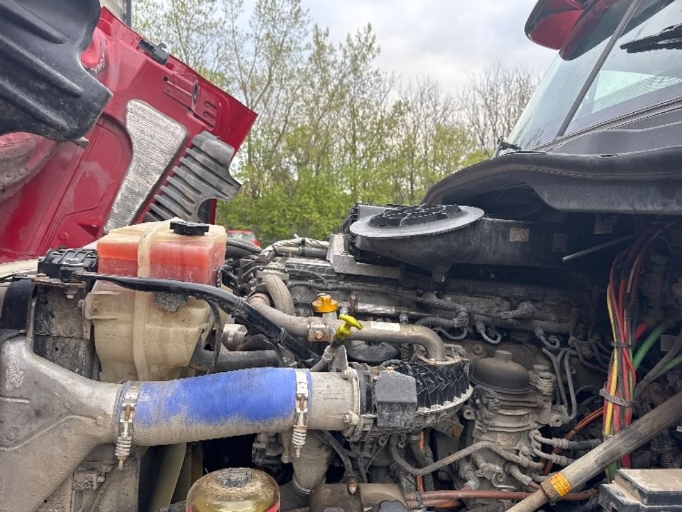 Day Cab Tractor-Heavy Duty Tractors-Freightliner-2020-Cascadia 12564ST-Elmira-NY-441,543\n\t\tmiles-$ 48,500 - Image 16