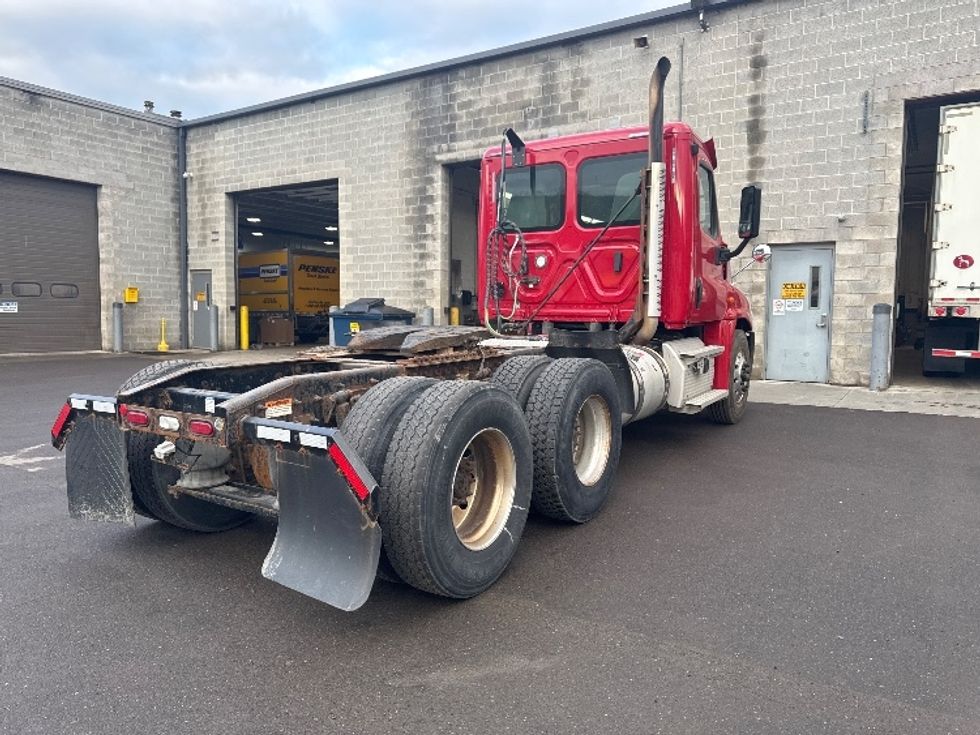 Day Cab Tractor-Heavy Duty Tractors-Freightliner-2020-Cascadia 12564ST-Elmira-NY-441,543\n\t\tmiles-$ 48,500 - Image 7