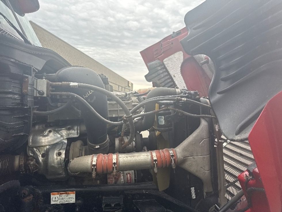 Day Cab Tractor-Heavy Duty Tractors-Freightliner-2020-Cascadia 12564ST-Elmira-NY-450,013\n\t\tmiles-$ 48,000 - Image 14