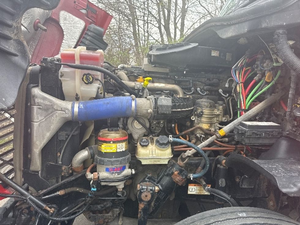 Day Cab Tractor-Heavy Duty Tractors-Freightliner-2020-Cascadia 12564ST-Elmira-NY-450,013\n\t\tmiles-$ 48,000 - Image 15