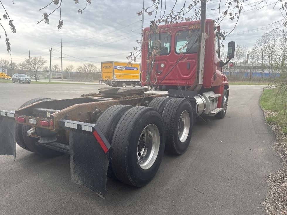 Day Cab Tractor-Heavy Duty Tractors-Freightliner-2020-Cascadia 12564ST-Elmira-NY-450,013\n\t\tmiles-$ 48,000 - Image 7