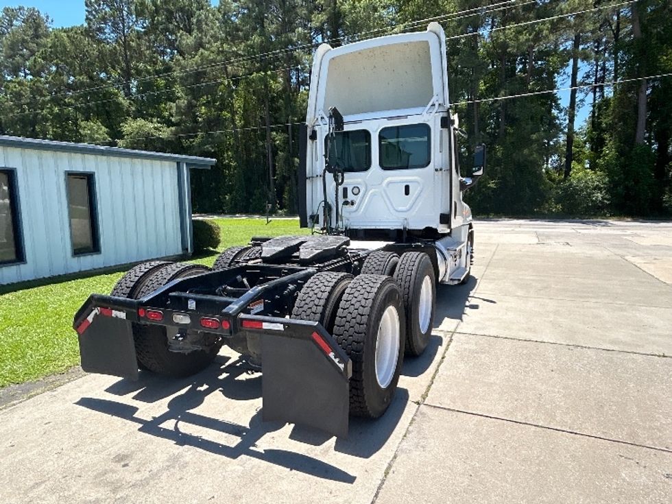 Day Cab Tractor-Heavy Duty Tractors-Freightliner-2020-Cascadia 12564ST-Florence-SC-472,774\n\t\tmiles-$ 38,250 - Image 7