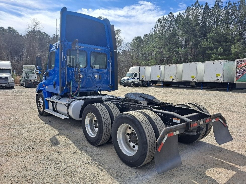 Day Cab Tractor-Heavy Duty Tractors-Freightliner-2020-Cascadia 12564ST-Forest Park-GA-491,488\n\t\tmiles-$ 43,250 - Image 5