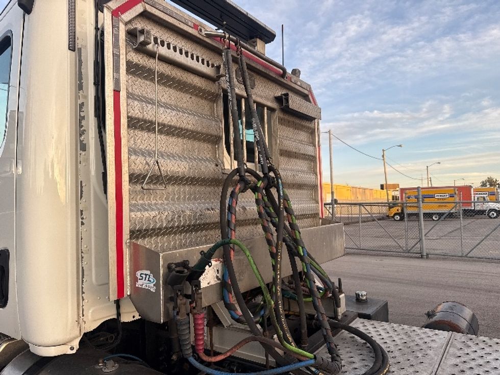Day Cab Tractor-Heavy Duty Tractors-Freightliner-2020-Cascadia 12564ST-Fort Wayne-IN-374,860\n\t\tmiles-$ 43,000 - Image 18