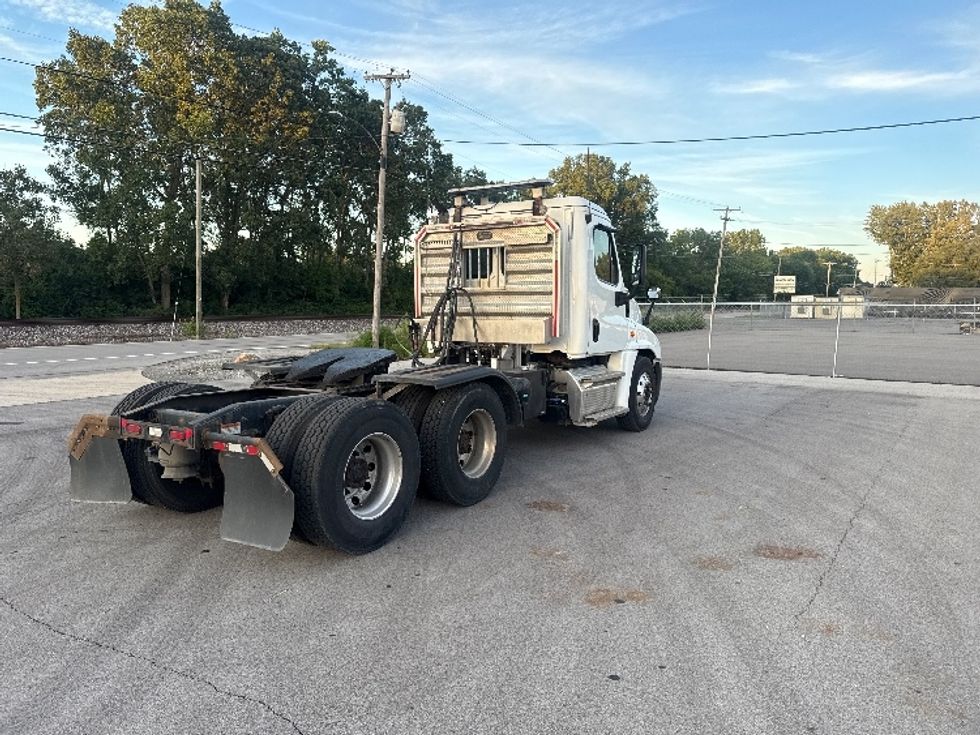 Day Cab Tractor-Heavy Duty Tractors-Freightliner-2020-Cascadia 12564ST-Fort Wayne-IN-374,860\n\t\tmiles-$ 43,000 - Image 7