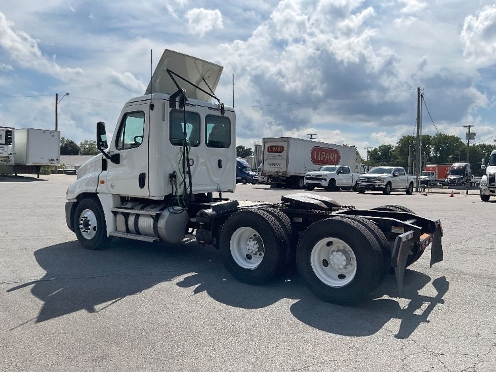 Day Cab Tractor-Heavy Duty Tractors-Freightliner-2020-Cascadia 12564ST-Fort Wayne-IN-433,703\n\t\tmiles-$ 41,250 - Image 5