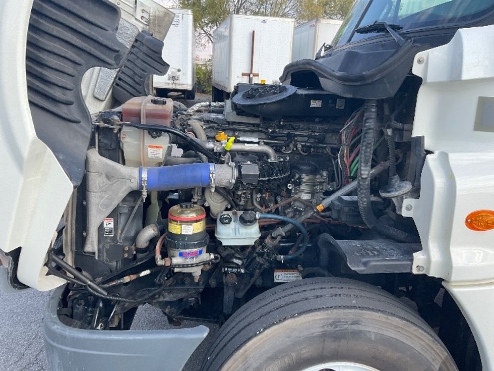 Day Cab Tractor-Heavy Duty Tractors-Freightliner-2020-Cascadia 12564ST-Fort Wayne-IN-572,349\n\t\tmiles-$ 30,500 - Image 16