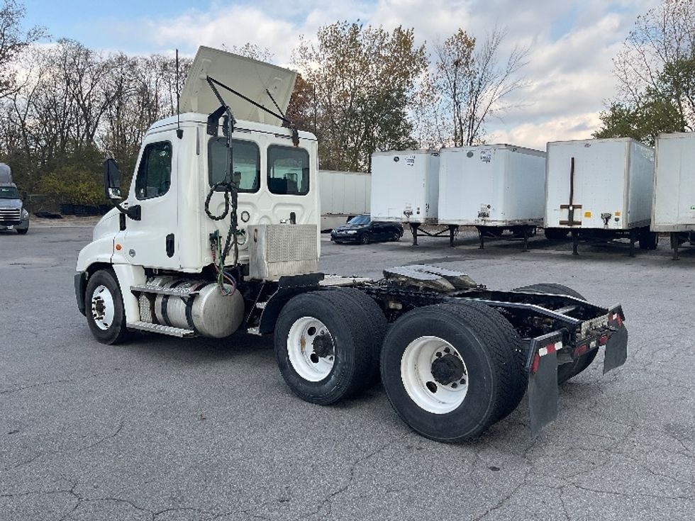 Day Cab Tractor-Heavy Duty Tractors-Freightliner-2020-Cascadia 12564ST-Fort Wayne-IN-572,349\n\t\tmiles-$ 30,500 - Image 5