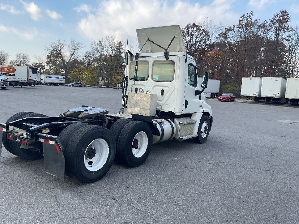 Day Cab Tractor-Heavy Duty Tractors-Freightliner-2020-Cascadia 12564ST-Fort Wayne-IN-572,349\n\t\tmiles-$ 30,500 - Image 7
