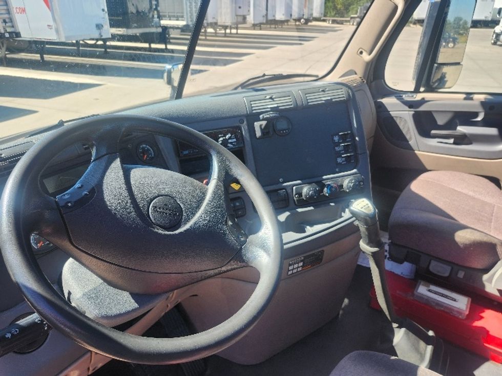 Day Cab Tractor-Heavy Duty Tractors-Freightliner-2020-Cascadia 12564ST-Goshen-IN-125,270\n\t\tmiles-$ 55,750 - Image 10