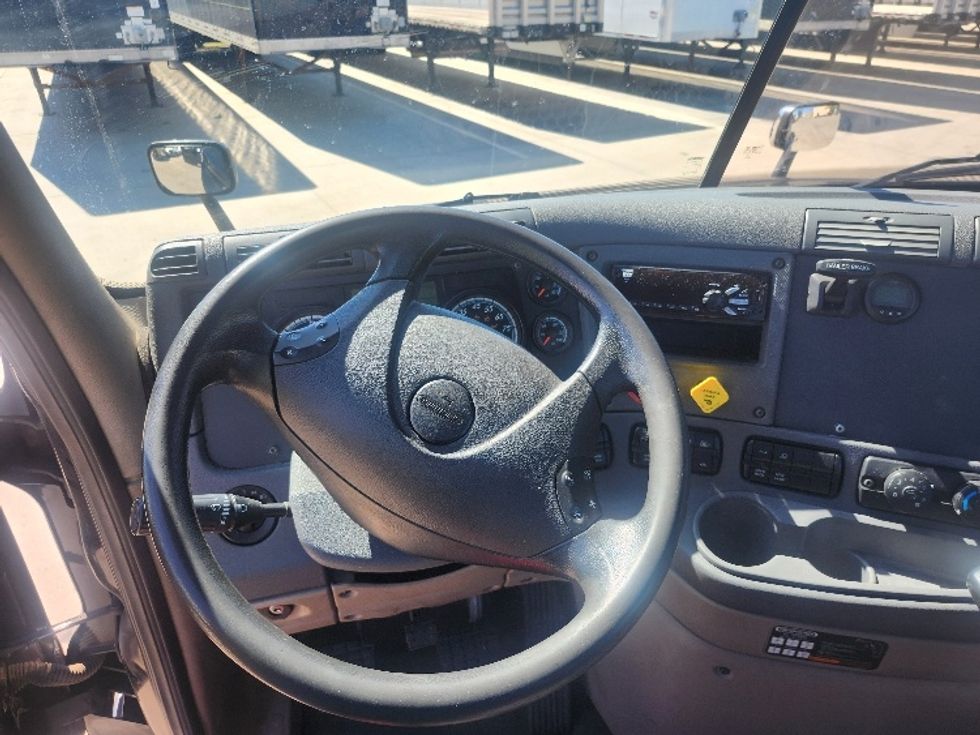 Day Cab Tractor-Heavy Duty Tractors-Freightliner-2020-Cascadia 12564ST-Goshen-IN-125,270\n\t\tmiles-$ 55,750 - Image 11