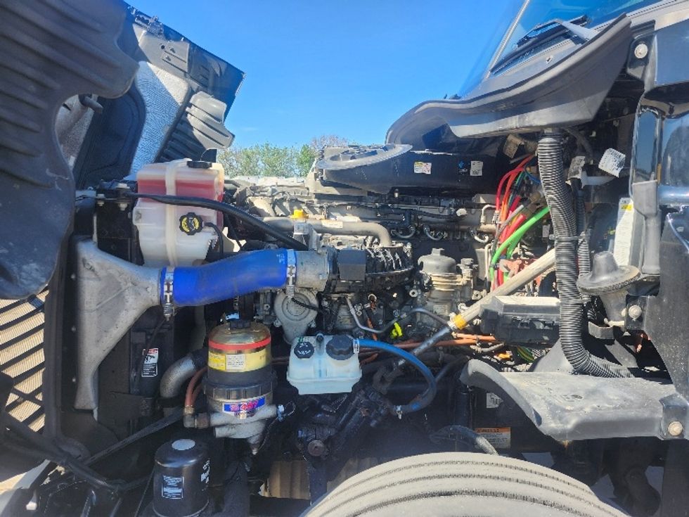 Day Cab Tractor-Heavy Duty Tractors-Freightliner-2020-Cascadia 12564ST-Goshen-IN-125,270\n\t\tmiles-$ 55,750 - Image 16