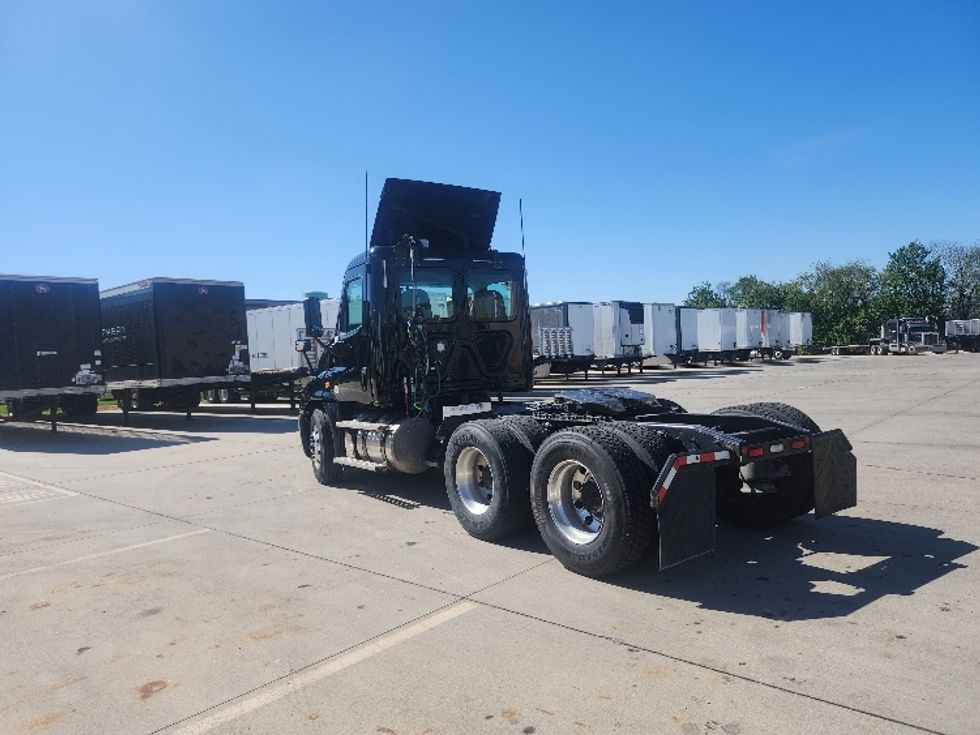 Day Cab Tractor-Heavy Duty Tractors-Freightliner-2020-Cascadia 12564ST-Goshen-IN-125,270\n\t\tmiles-$ 55,750 - Image 5