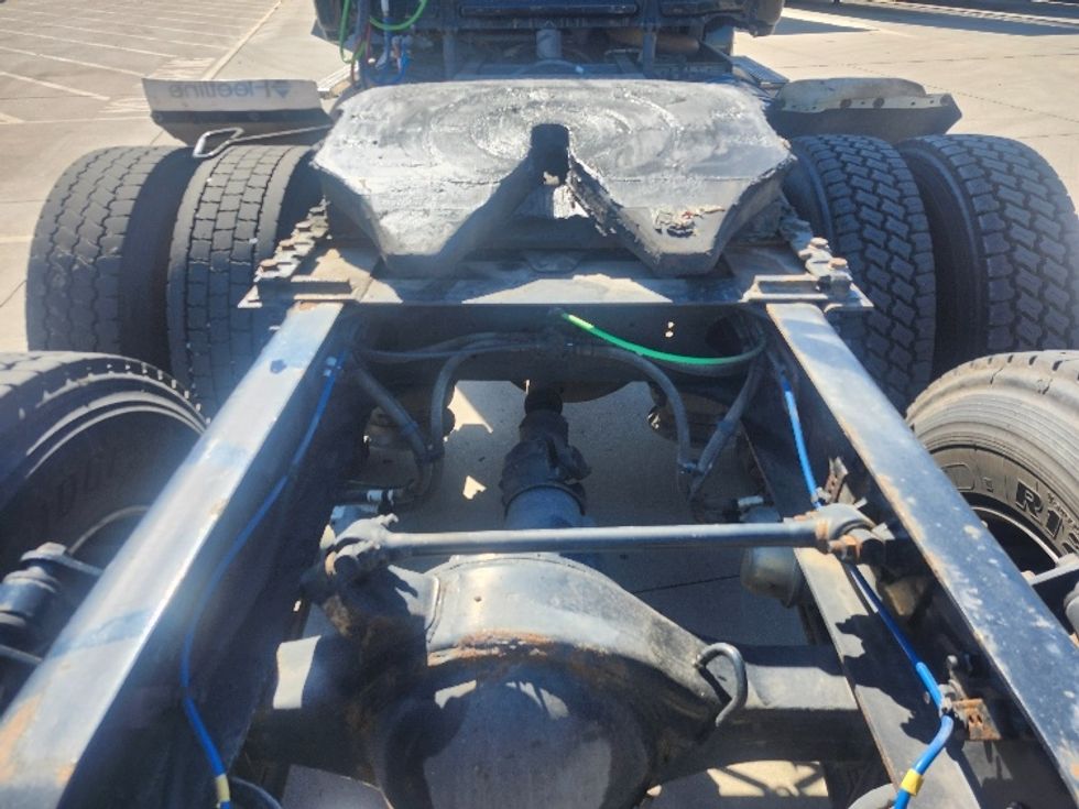 Day Cab Tractor-Heavy Duty Tractors-Freightliner-2020-Cascadia 12564ST-Goshen-IN-125,270\n\t\tmiles-$ 55,750 - Image 6