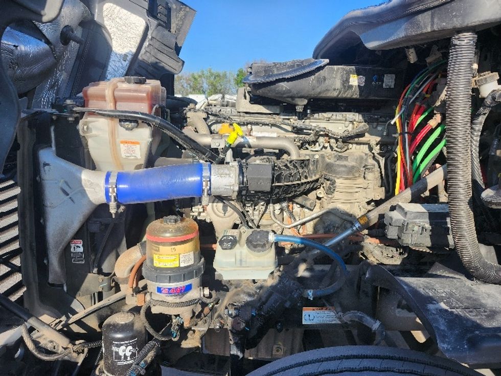 Day Cab Tractor-Heavy Duty Tractors-Freightliner-2020-Cascadia 12564ST-Goshen-IN-150,082\n\t\tmiles-$ 54,500 - Image 16