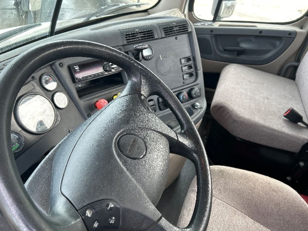 Day Cab Tractor-Heavy Duty Tractors-Freightliner-2020-Cascadia 12564ST-Goshen-IN-235,780\n\t\tmiles-$ 52,000 - Image 10