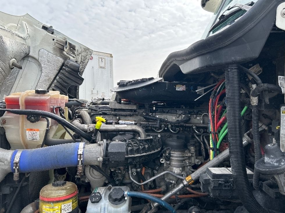 Day Cab Tractor-Heavy Duty Tractors-Freightliner-2020-Cascadia 12564ST-Goshen-IN-235,780\n\t\tmiles-$ 52,000 - Image 16