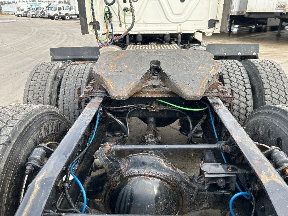 Day Cab Tractor-Heavy Duty Tractors-Freightliner-2020-Cascadia 12564ST-Goshen-IN-235,780\n\t\tmiles-$ 52,000 - Image 6