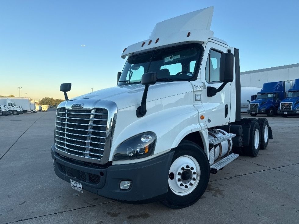 Day Cab Tractor-Heavy Duty Tractors-Freightliner-2020-Cascadia 12564ST-Grand Prairie-TX-240,092\n\t\tmiles-$ 58,500 - Image 3