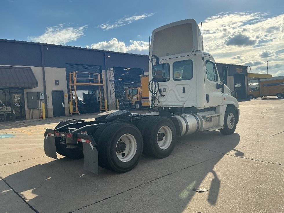 Day Cab Tractor-Heavy Duty Tractors-Freightliner-2020-Cascadia 12564ST-Grand Prairie-TX-419,553\n\t\tmiles-$ 44,250 - Image 7
