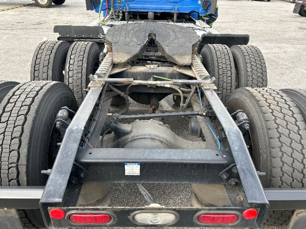 Day Cab Tractor-Heavy Duty Tractors-Freightliner-2020-Cascadia 12564ST-Greensboro-NC-366,970\n\t\tmiles-$ 55,500 - Image 6