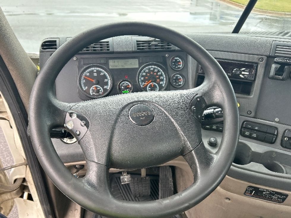 Day Cab Tractor-Heavy Duty Tractors-Freightliner-2020-Cascadia 12564ST-Greensboro-NC-508,979\n\t\tmiles-$ 37,500 - Image 11