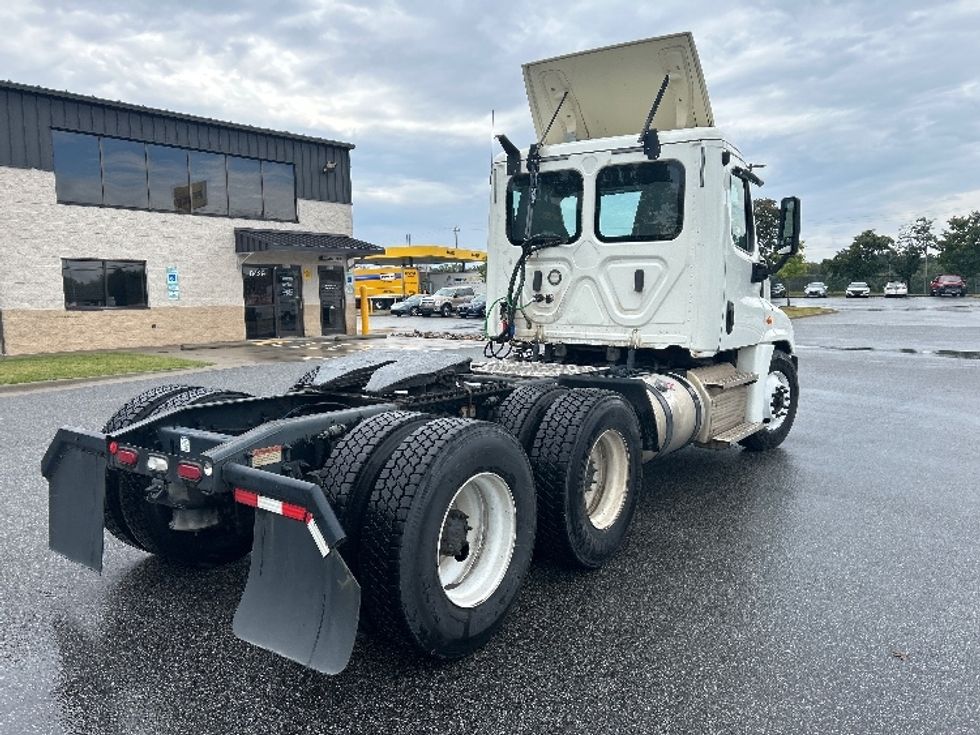 Day Cab Tractor-Heavy Duty Tractors-Freightliner-2020-Cascadia 12564ST-Greensboro-NC-508,979\n\t\tmiles-$ 37,500 - Image 7