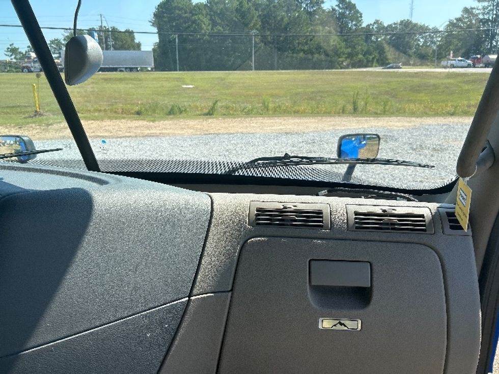 Day Cab Tractor-Heavy Duty Tractors-Freightliner-2020-Cascadia 12564ST-Hattiesburg-MS-474,456\n\t\tmiles-$ 42,750 - Image 13