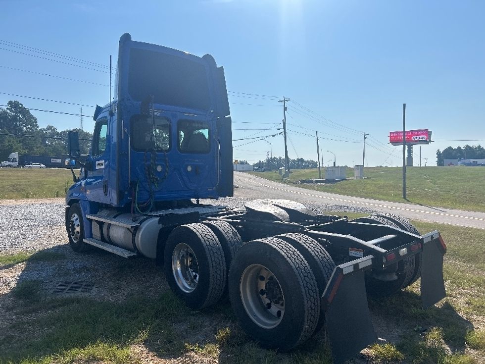 Day Cab Tractor-Heavy Duty Tractors-Freightliner-2020-Cascadia 12564ST-Hattiesburg-MS-474,456\n\t\tmiles-$ 42,750 - Image 5