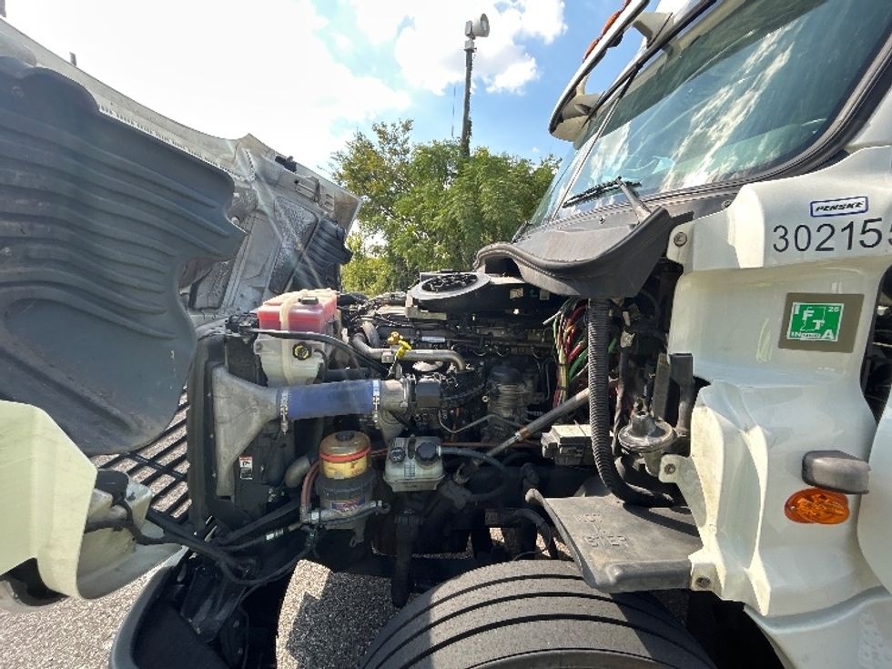 Day Cab Tractor-Heavy Duty Tractors-Freightliner-2020-Cascadia 12564ST-Homewood-AL-396,399\n\t\tmiles-$ 48,500 - Image 16