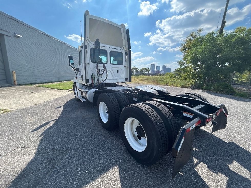 Day Cab Tractor-Heavy Duty Tractors-Freightliner-2020-Cascadia 12564ST-Homewood-AL-396,399\n\t\tmiles-$ 48,500 - Image 5