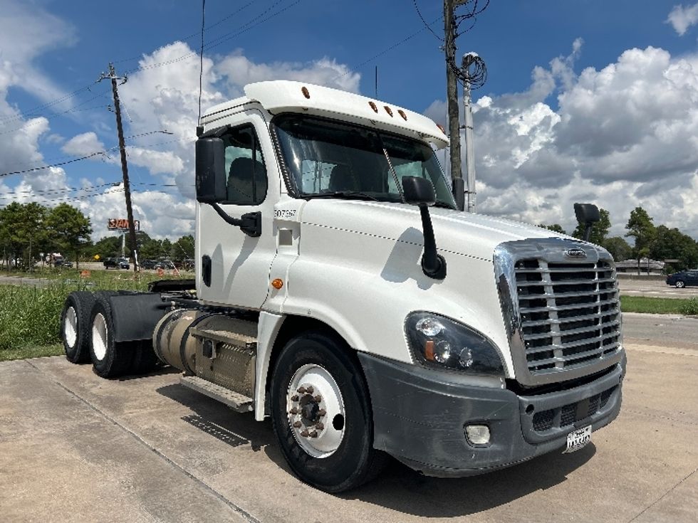 Day Cab Tractor-Heavy Duty Tractors-Freightliner-2020-Cascadia 12564ST-Houston-TX-207,219\n\t\tmiles-$ 55,250 - Image 1