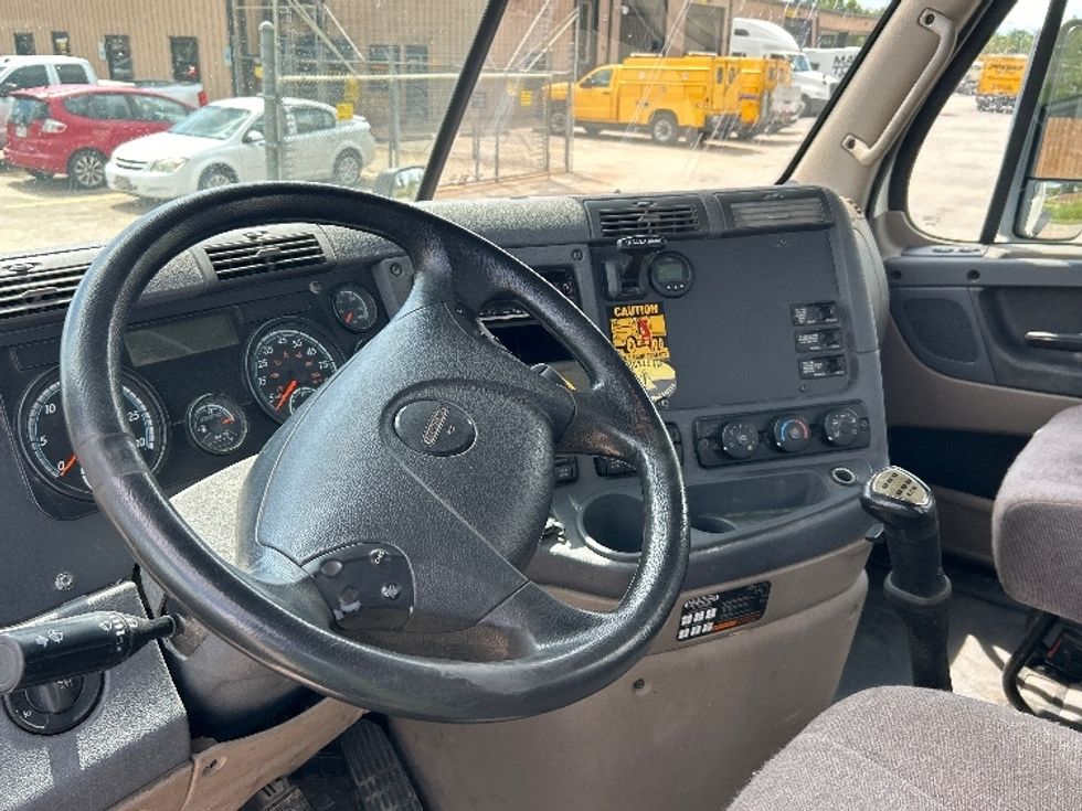 Day Cab Tractor-Heavy Duty Tractors-Freightliner-2020-Cascadia 12564ST-Houston-TX-207,219\n\t\tmiles-$ 55,250 - Image 10